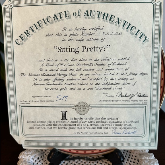 NORMAN “SITTING PRETTY?” PLATE 1986 KNOWLES CHINA - Picture 7 of 10